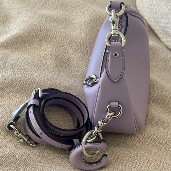 COACH JONIE BAG MINI- NEVER WORN- Bag Charm included* - Picture 5 of 12